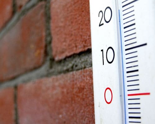 При якій температурі можна утеплювати фасад?